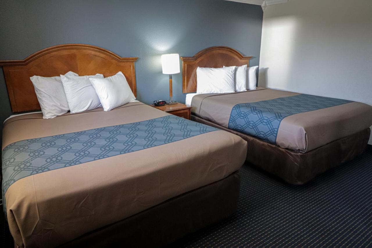 סן אנטוניו University Inn & Suites מראה חיצוני תמונה