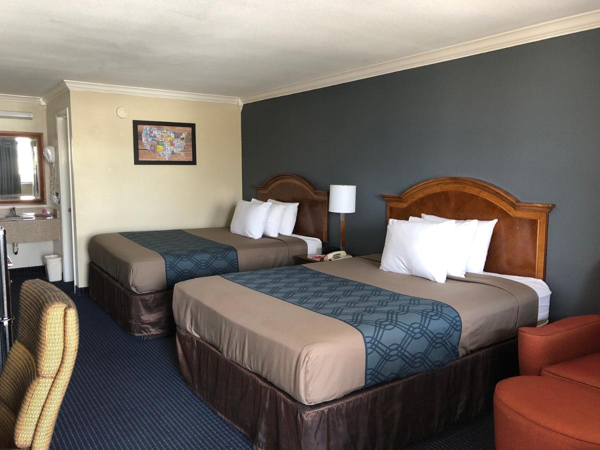 סן אנטוניו University Inn & Suites מראה חיצוני תמונה