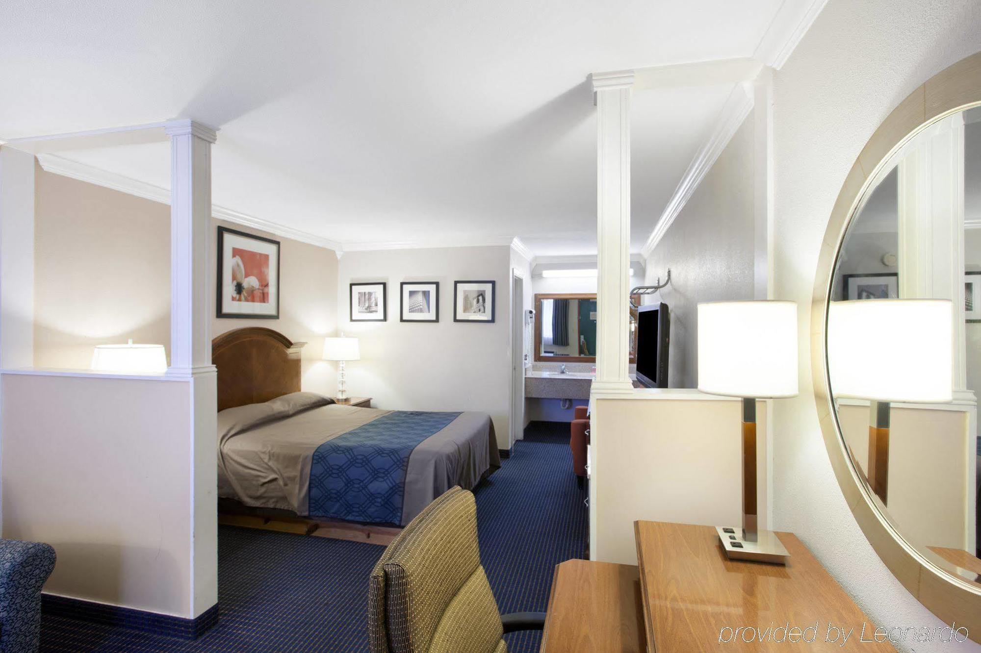 סן אנטוניו University Inn & Suites מראה חיצוני תמונה