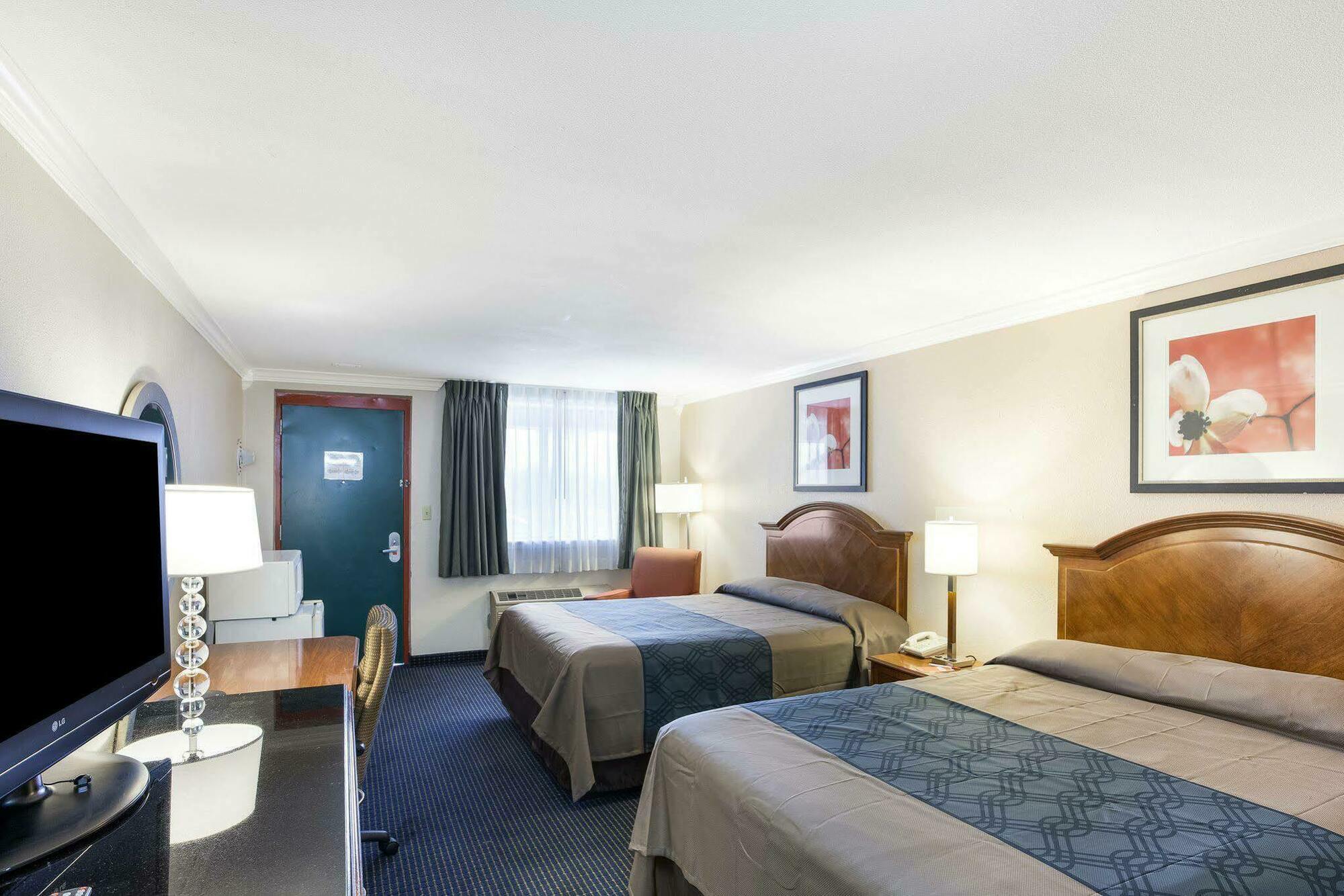 סן אנטוניו University Inn & Suites מראה חיצוני תמונה